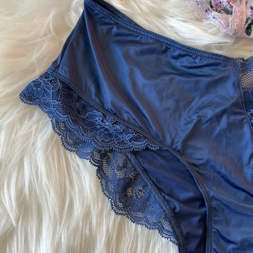 Victoria’s Secret Panties - Picture 4 of 11